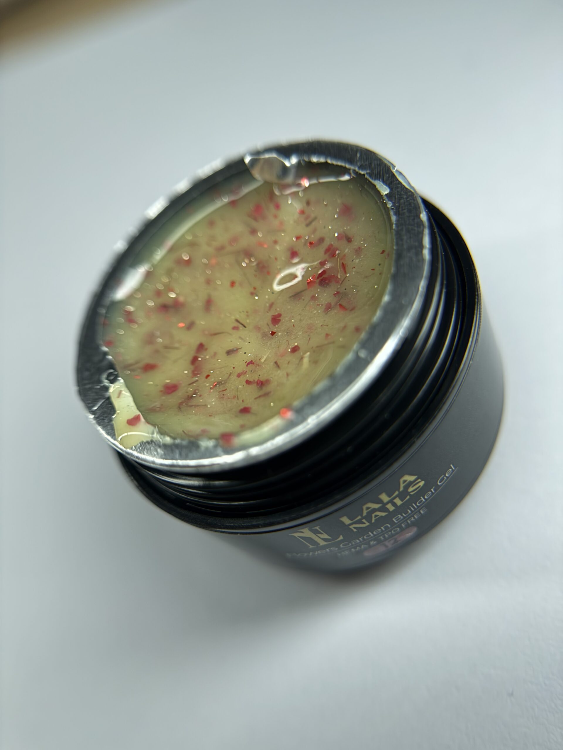 Flowers Garden Builder Gel 12, 15 ml HEMA&TPO Free - imagine 3